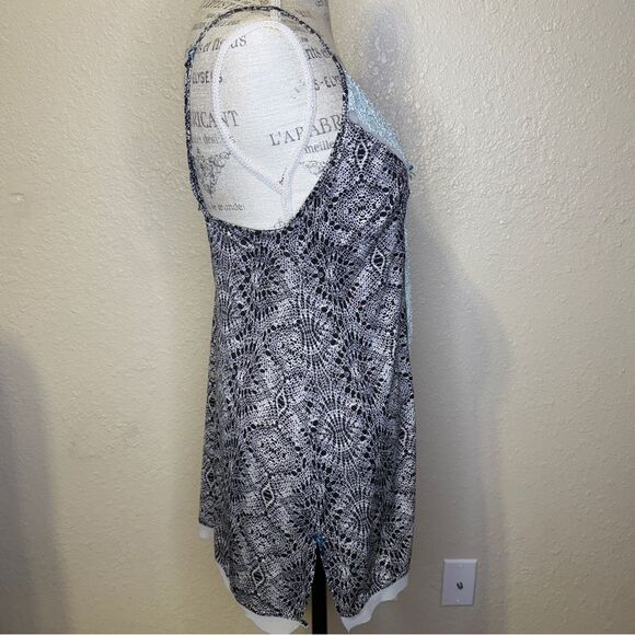 Cosmopolitan Nightie Slip Black and White Patterned With Blue Lace Size Large - Picture 6 of 16
